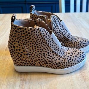 Women’s CCOCCI animal print wedge sneakers size 8